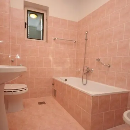 Apartment 150 Meters From The Sea - By Ta Leut Agency Turanj
