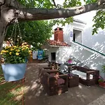 150 Meters From The Sea - By Ta Leut Agency Turanj